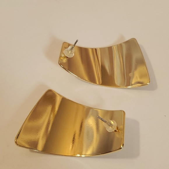 Goldtone Geometric Shaped Pierced Earrings - Picture 3 of 5